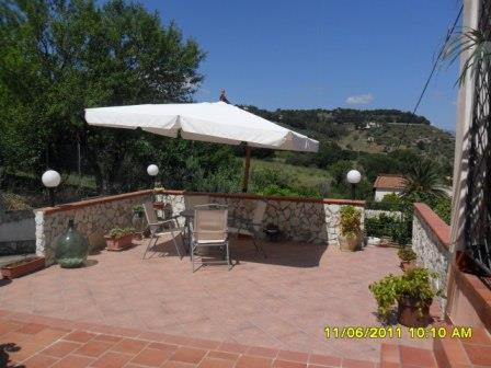 Image No.2-3 Bed Villa / Detached for sale