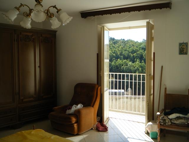 Image No.24-3 Bed Townhouse for sale