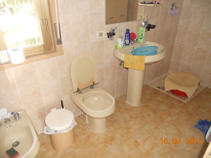 Image No.12-3 Bed Villa for sale