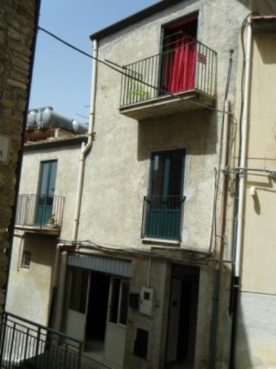 Image No.1-Maison de ville de 4 chambres à vendre à Caccamo
