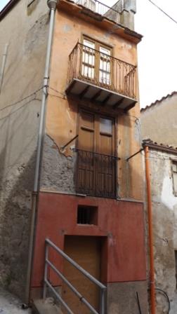 Image No.52-4 Bed Townhouse for sale