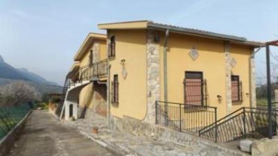 1 - Trabia, Villa
