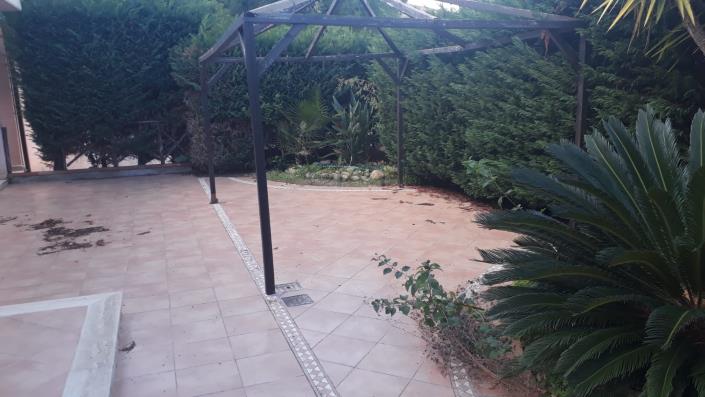 Image No.10-2 Bed Villa for sale