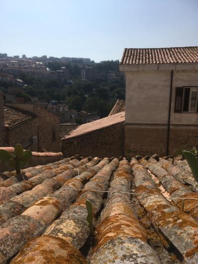 Image No.18-2 Bed Townhouse for sale