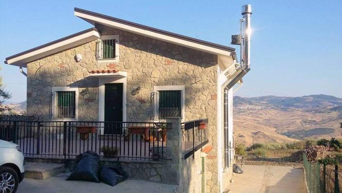 Image No.1-3 Bed Villa for sale