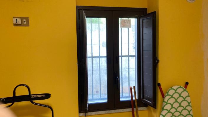 Image No.6-2 Bed Townhouse for sale