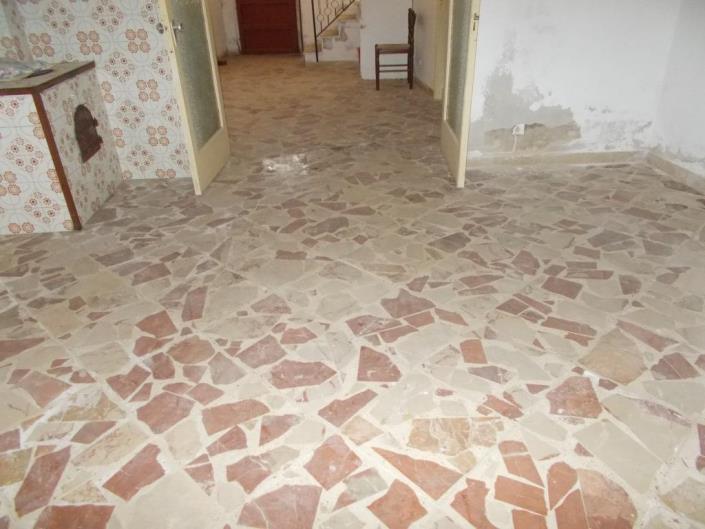 Image No.10-2 Bed Townhouse for sale