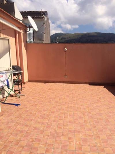 Image No.2-4 Bed Townhouse for sale