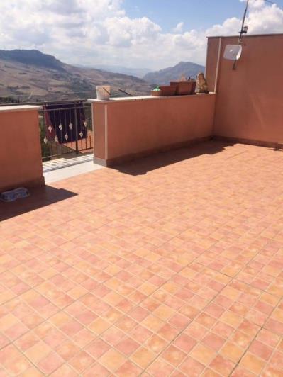 Image No.8-4 Bed Townhouse for sale