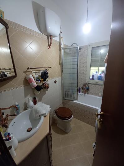 Image No.28-4 Bed Townhouse for sale