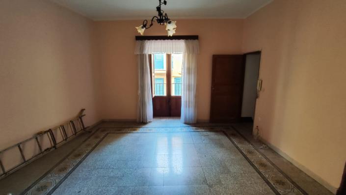 Image No.11-2 Bed Townhouse for sale