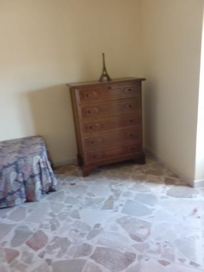 Image No.8-2 Bed House for sale