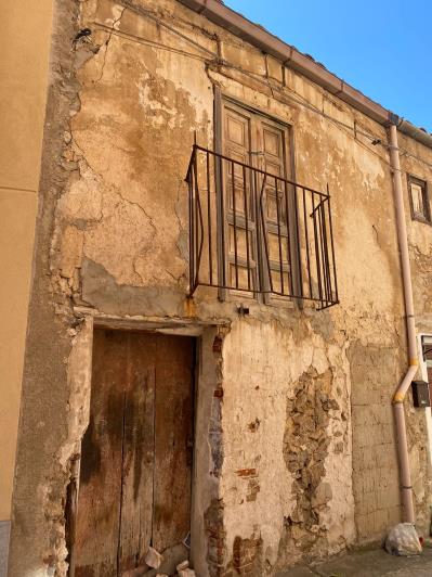 Image No.2-2 Bed House for sale