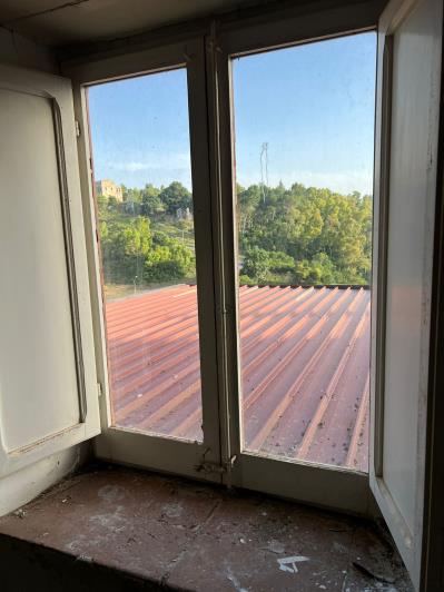 Image No.4-2 Bed House for sale