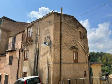 1 - Caccamo, Maison