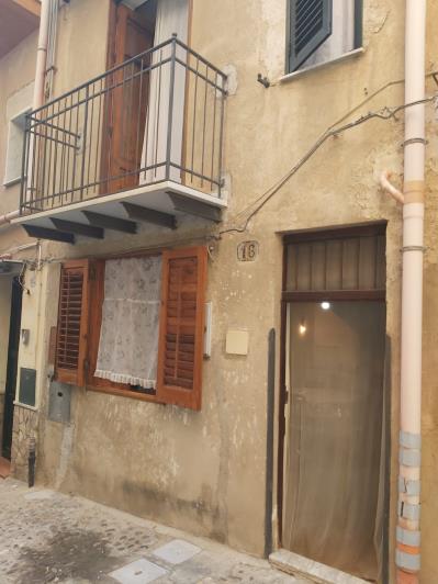 Image No.6-Maison de 3 chambres à vendre à Termini Imerese