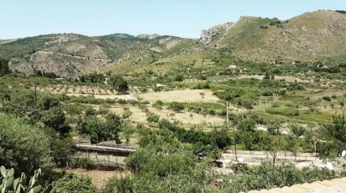 Image No.15-3 Bed Villa for sale