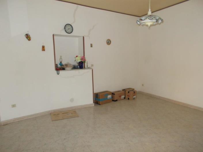 Image No.7-2 Bed House for sale