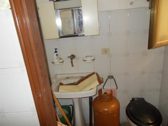 Image No.9-2 Bed House for sale