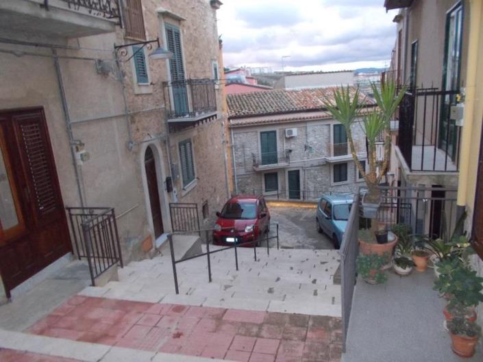 2 Bedrooms house for sale in Caccamo £18536 (Ref AP3400053)