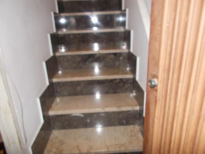 Image No.5-2 Bed House for sale