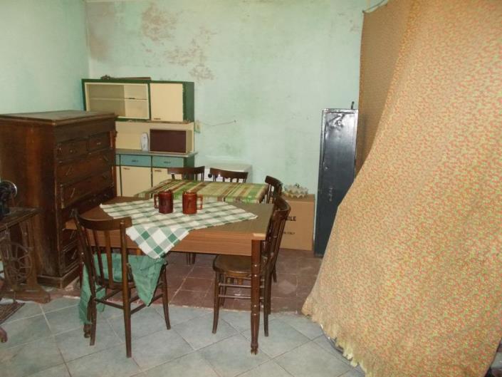 Image No.6-2 Bed House for sale