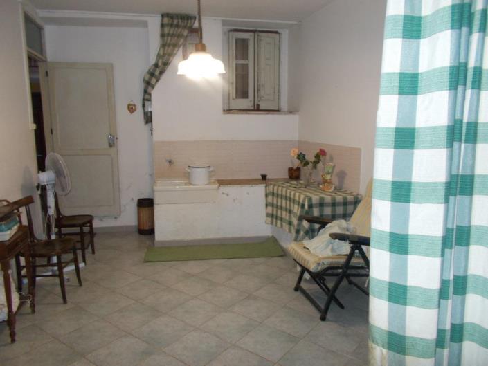 Image No.7-2 Bed House for sale