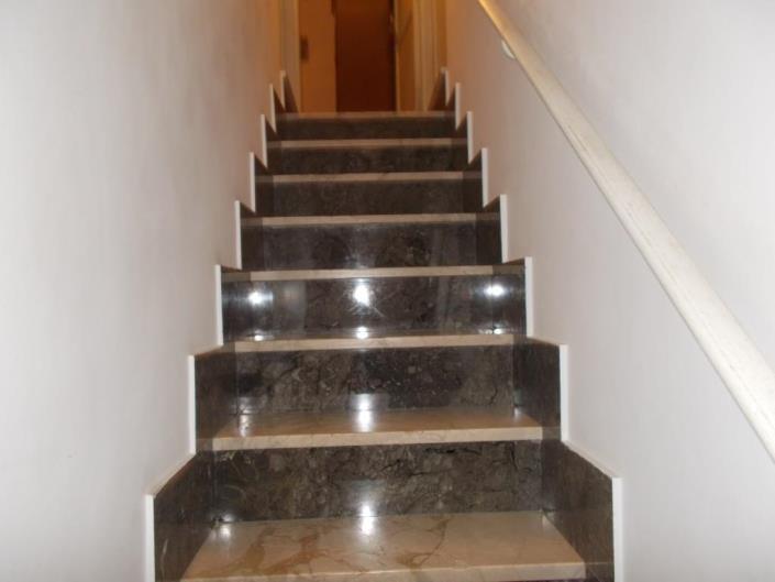 Image No.11-2 Bed House for sale