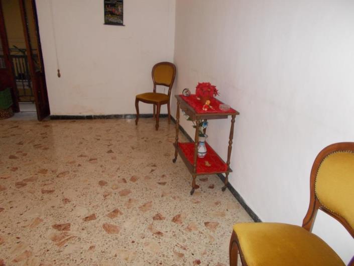 Image No.15-2 Bed House for sale