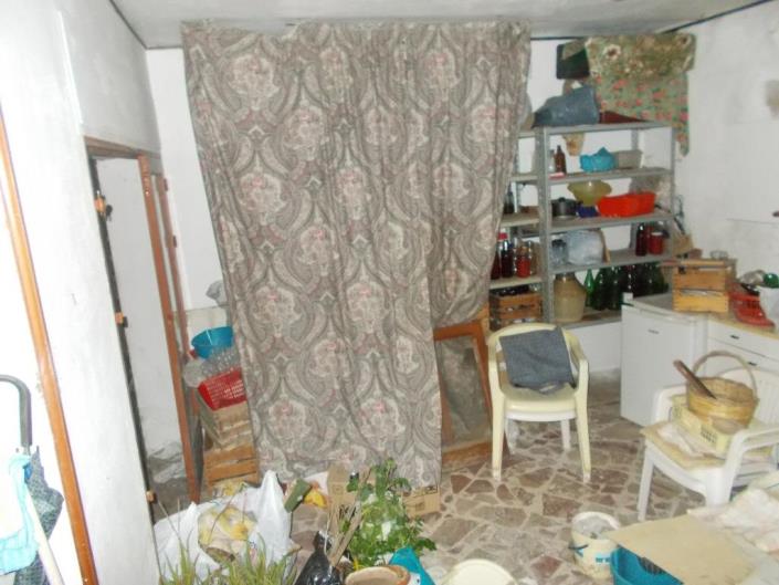 Image No.10-3 Bed House for sale