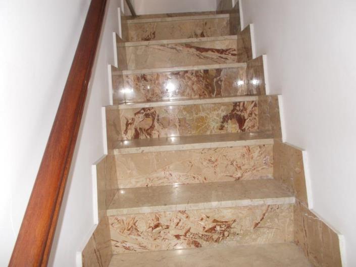 Image No.12-3 Bed House for sale