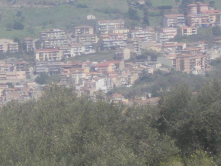 Image No.9-4 Bed Land for sale