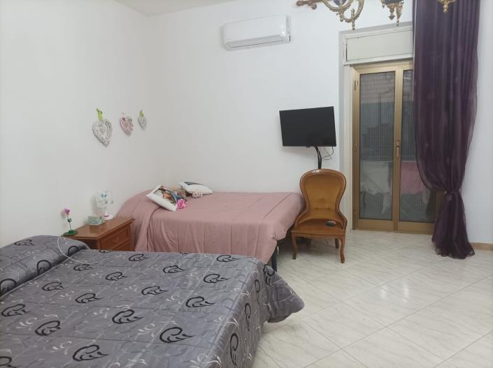 Image No.5-Maison de 2 chambres à vendre à Palerme