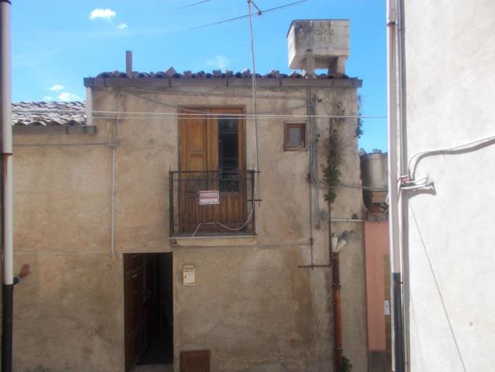 Caccamo, House