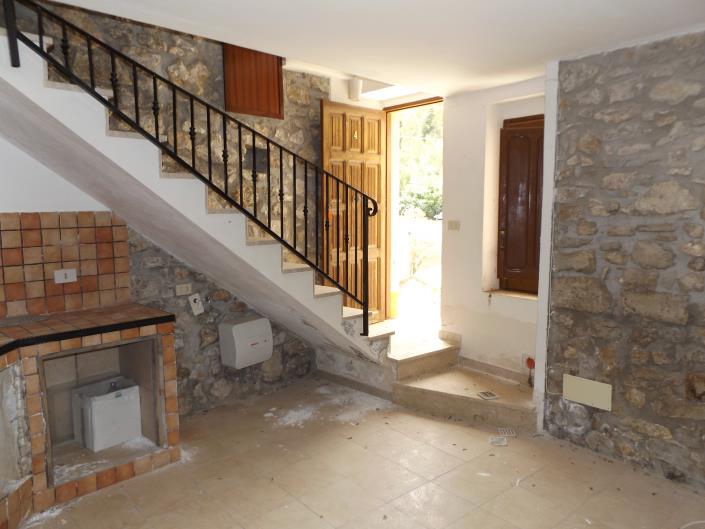 Image No.5-1 Bed House for sale