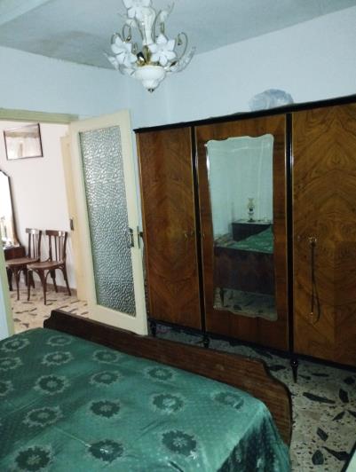 Image No.17-3 Bed House for sale