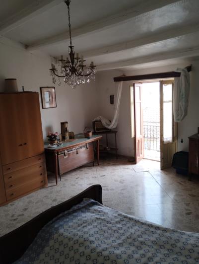 Image No.21-3 Bed House for sale