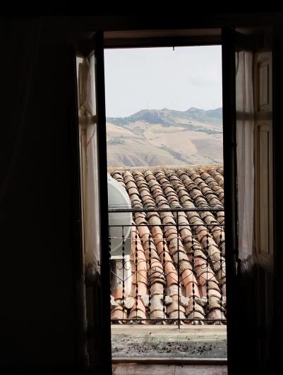 Image No.24-3 Bed House for sale