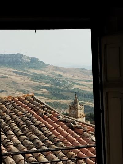 Image No.25-3 Bed House for sale