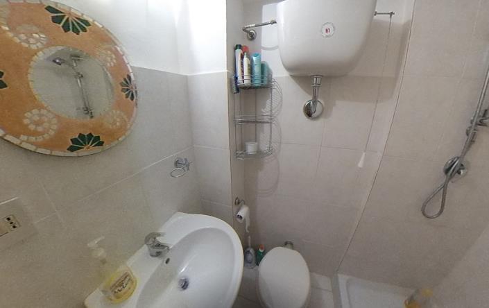 Image No.3-1 Bed House for sale