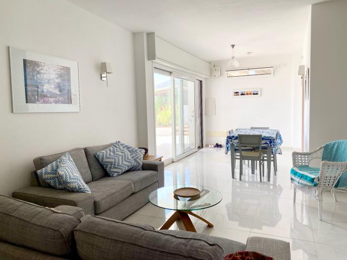 Image No.4-4 Bed Villa for sale