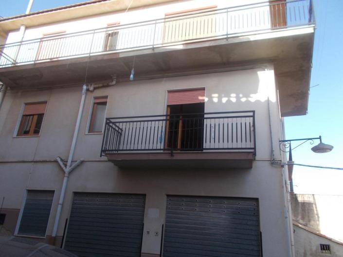 Image No.5-Maison de 4 chambres à vendre à Caccamo