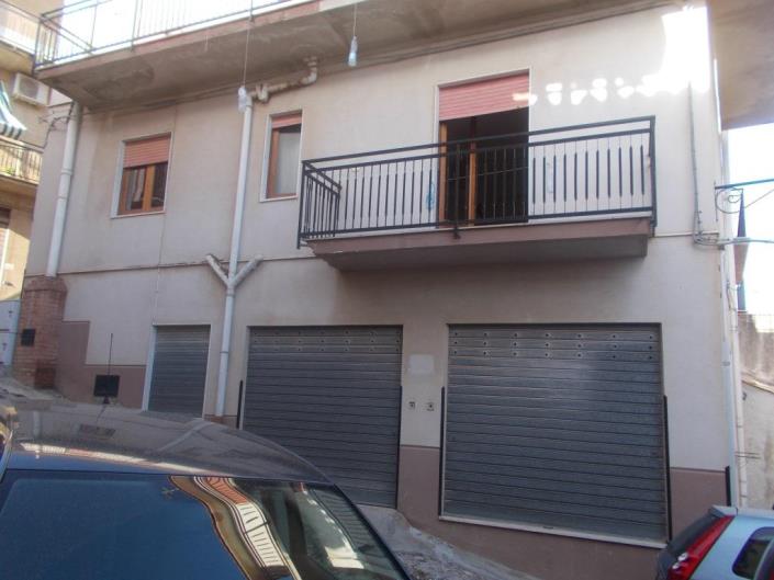 Image No.4-Maison de 4 chambres à vendre à Caccamo