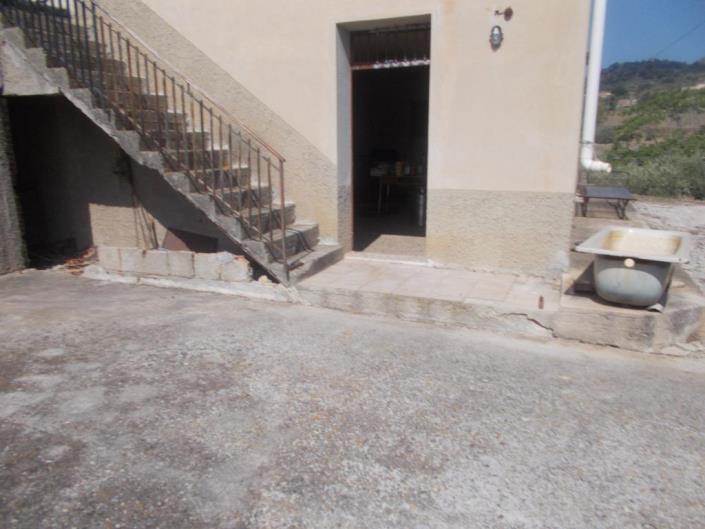 Image No.5-4 Bed Villa for sale