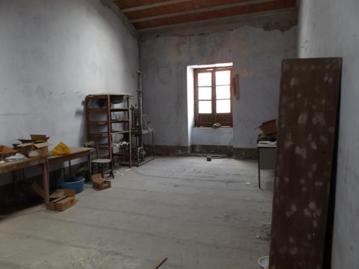 Image No.8-2 Bed House for sale