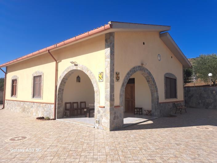 Image No.1-Maison / Villa de 2 chambres à vendre à Caccamo