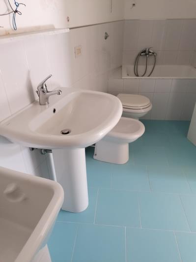 Image No.13-2 Bed House for sale