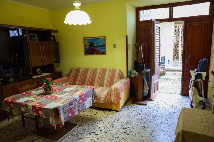 Image No.23-3 Bed House for sale