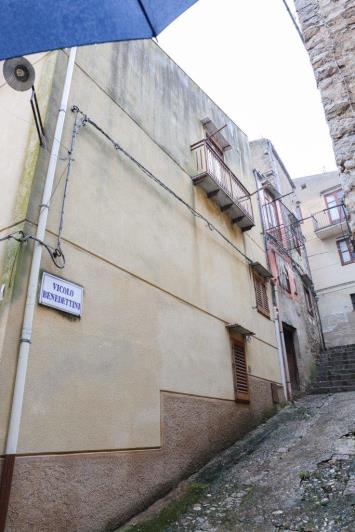 Image No.29-3 Bed House for sale