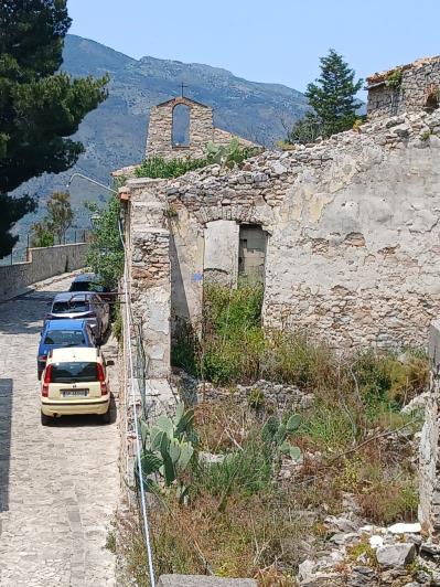 Image No.6-3 Bed Townhouse for sale